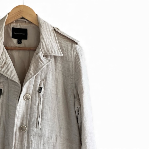 Banana Republic French Utility Field Textured Jacket In Oyster Grey - Picture 4 of 16